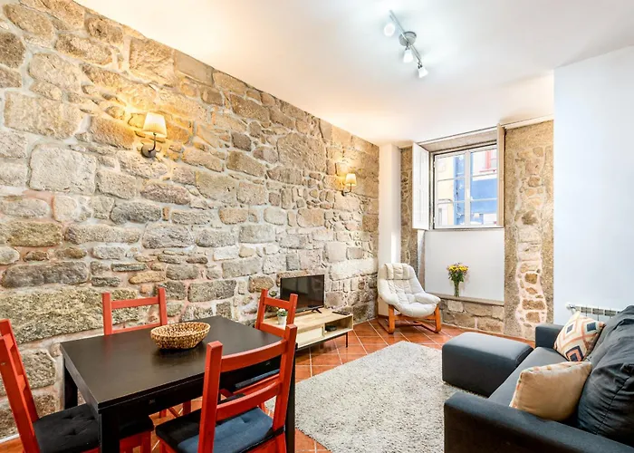 Casa Da Se Historic Next To Cathedral By Se *